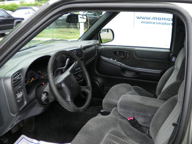 Chevrolet Blazer 2001 photo 2