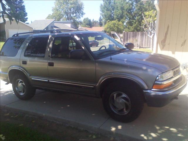 Chevrolet Blazer 2001 photo 1