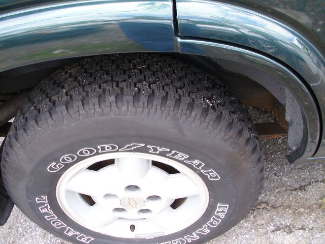 Chevrolet Blazer 2001 photo 16