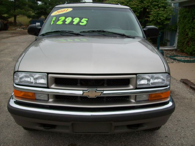 Chevrolet Blazer 2001 photo 3