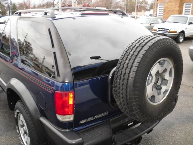 Chevrolet Blazer 2001 photo 1