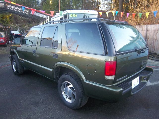 Chevrolet Blazer 2001 photo 4