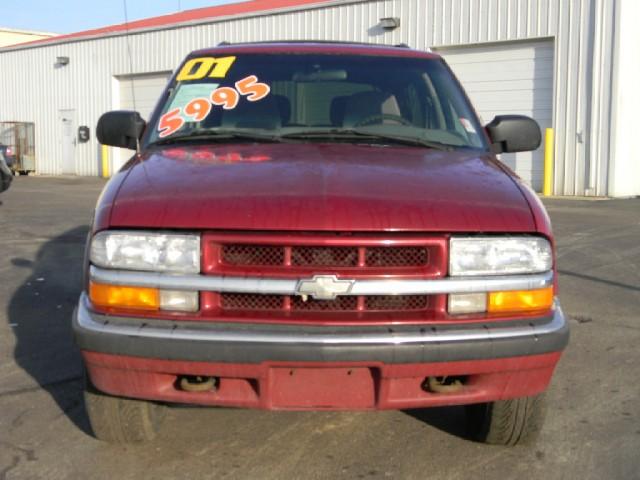Chevrolet Blazer 2001 photo 1