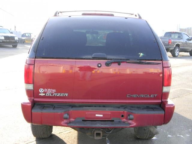 Chevrolet Blazer 2001 photo 4