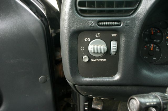 Chevrolet Blazer 2001 photo 32