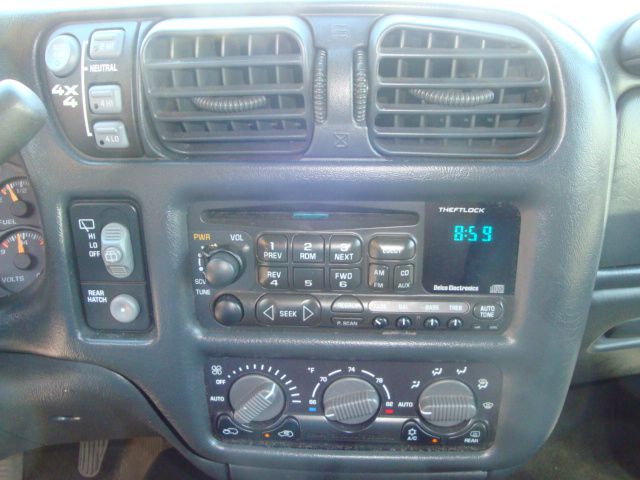 Chevrolet Blazer 2001 photo 5