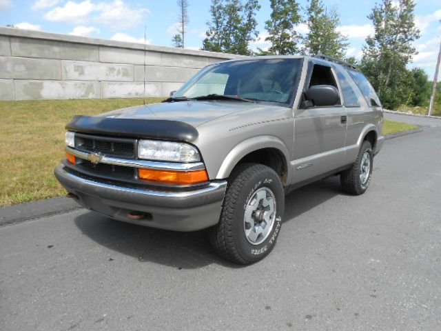 Chevrolet Blazer 2001 photo 3