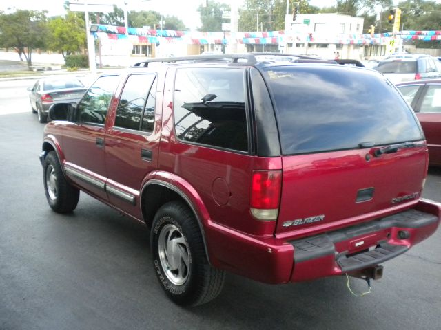 Chevrolet Blazer 2001 photo 4