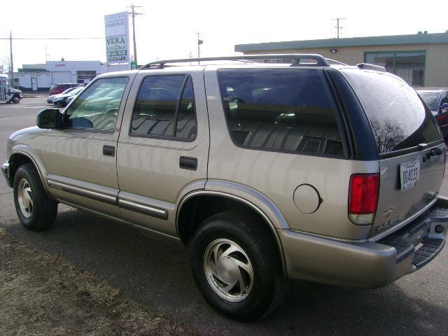 Chevrolet Blazer 2001 photo 3