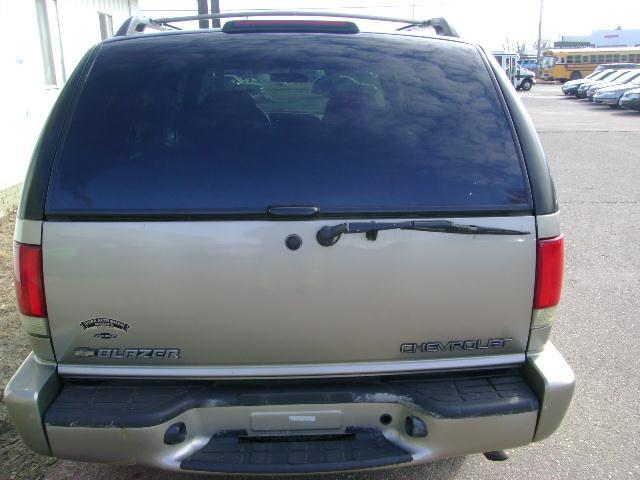 Chevrolet Blazer 2001 photo 4