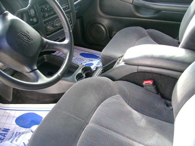 Chevrolet Blazer 2001 photo 5