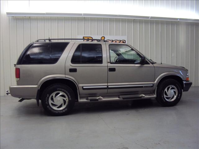 Chevrolet Blazer 2001 photo 3