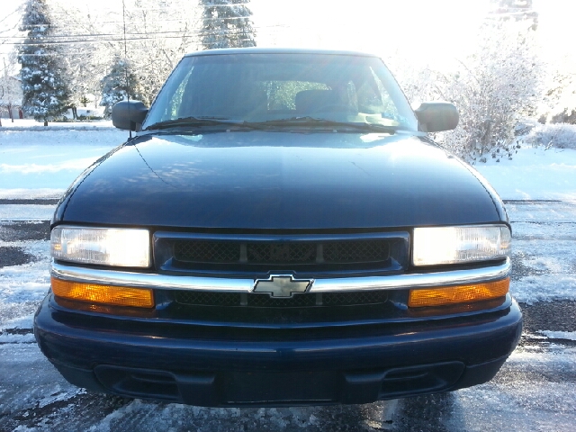 Chevrolet Blazer 2001 photo 2