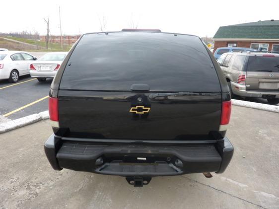 Chevrolet Blazer 2002 photo 1