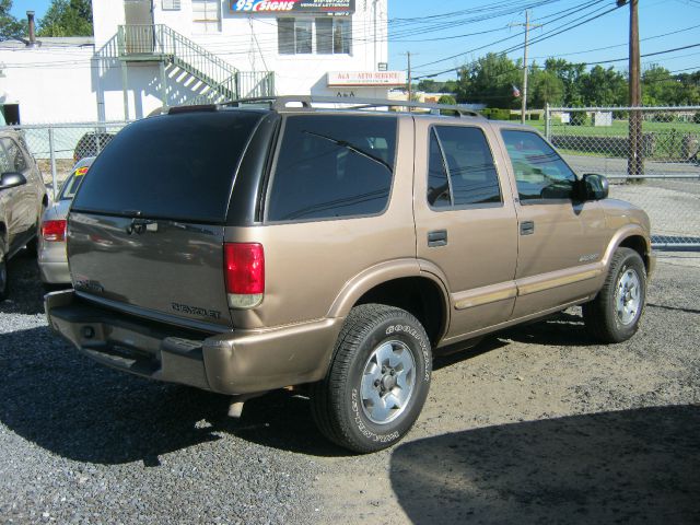 Chevrolet Blazer 2002 photo 3
