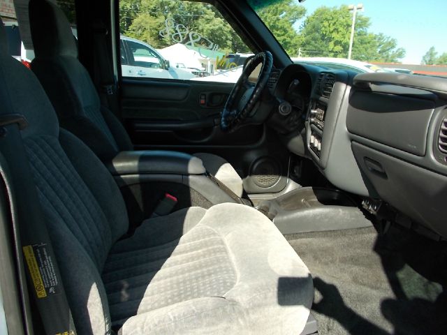 Chevrolet Blazer 2002 photo 2