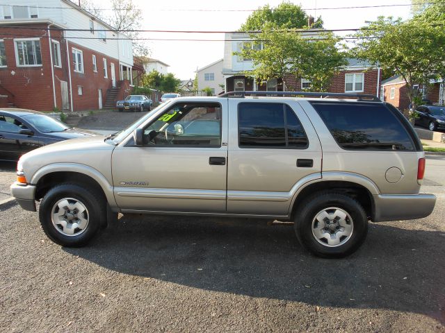 Chevrolet Blazer 2002 photo 1
