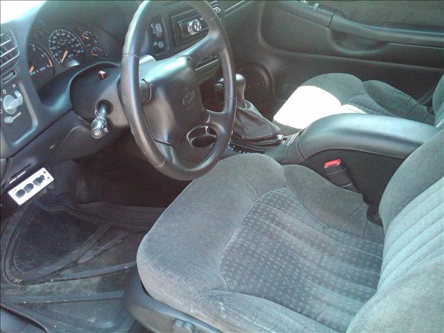 Chevrolet Blazer 2002 photo 2