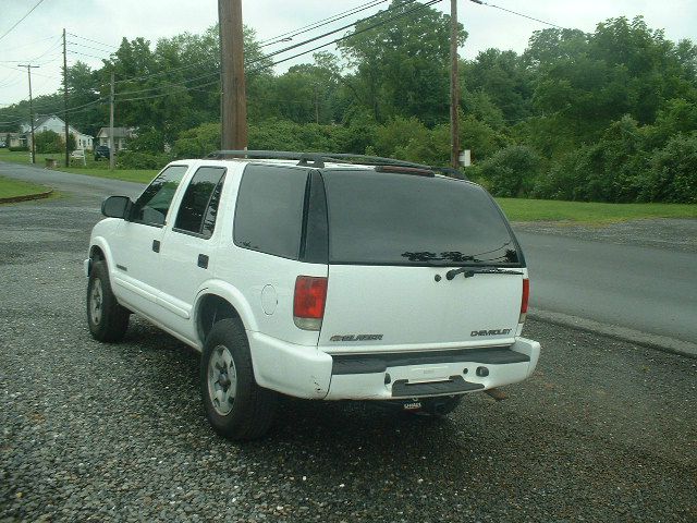 Chevrolet Blazer 2003 photo 3