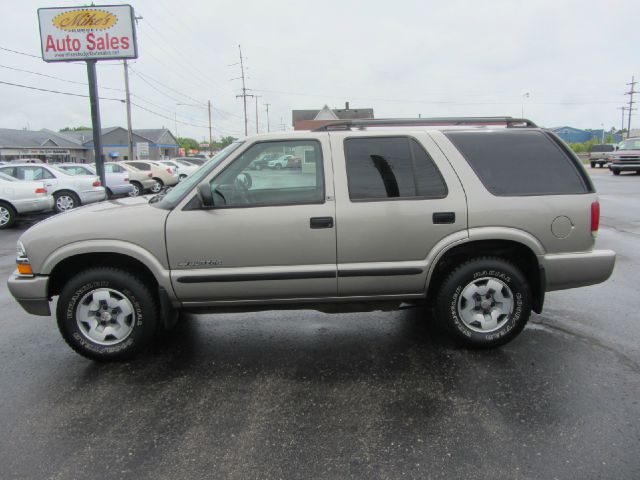 Chevrolet Blazer 2003 photo 2