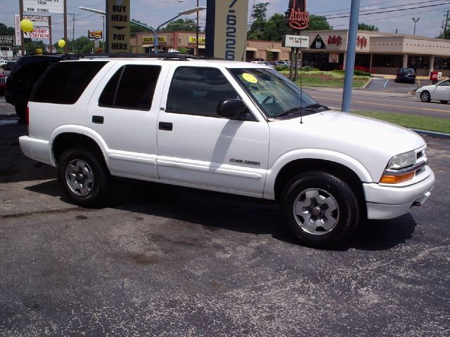 Chevrolet Blazer 2003 photo 0