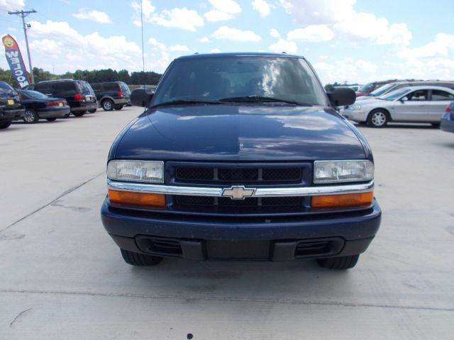 Chevrolet Blazer 2004 photo 3