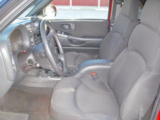 Chevrolet Blazer 2004 photo 1