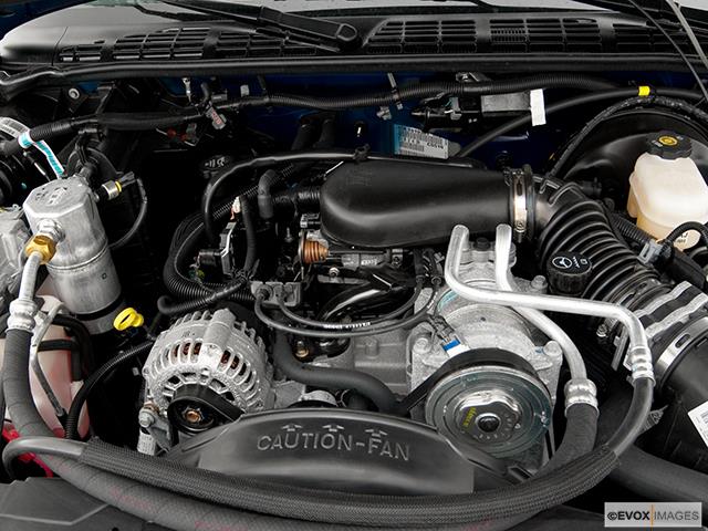 Chevrolet Blazer 2004 photo 2