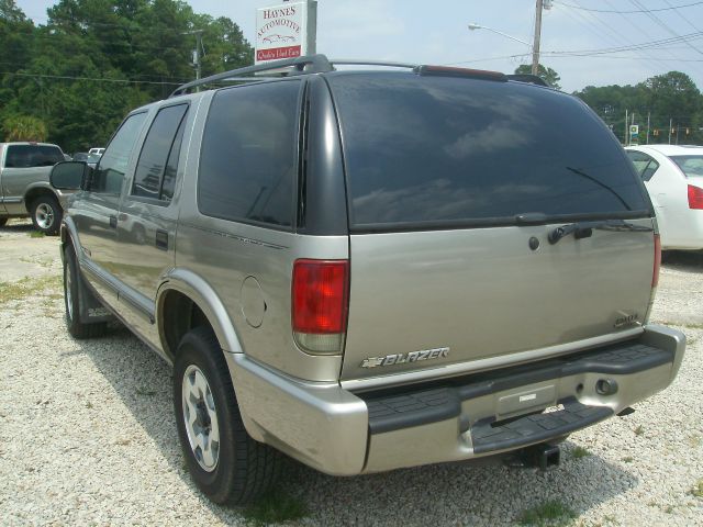 Chevrolet Blazer 2004 photo 2