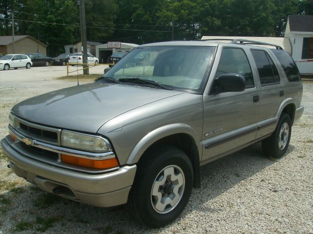 Chevrolet Blazer 2004 photo 3