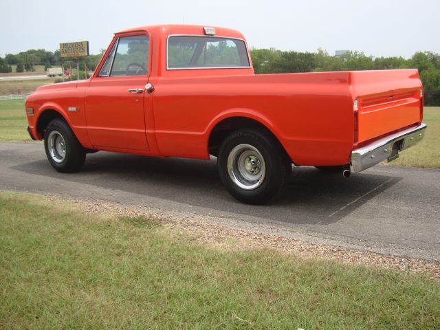 Chevrolet C-10 1971 photo 2