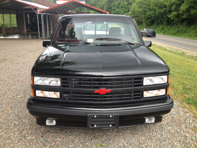 Chevrolet C-K 1500 1990 photo 2
