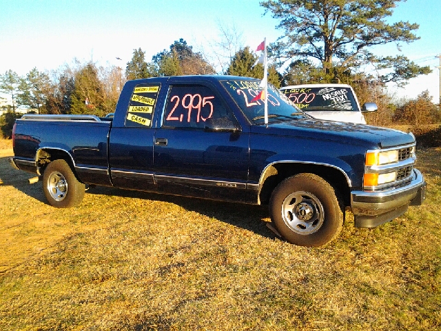 Chevrolet C-K 1500 1996 photo 2