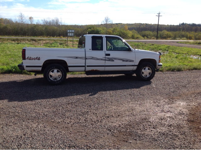 Chevrolet C-K 1500 1998 photo 2