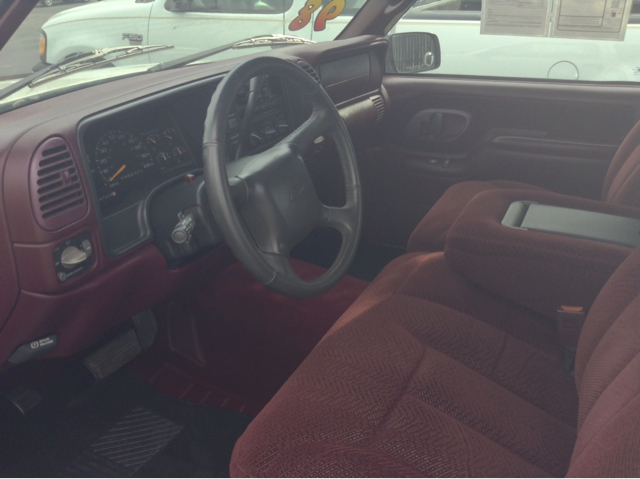 Chevrolet C-K 1500 1998 photo 2