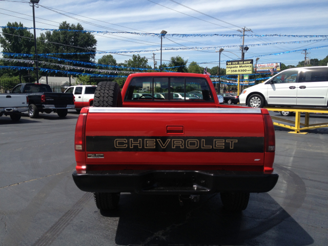 Chevrolet C-K 2500 1989 photo 2