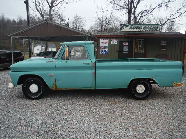 Chevrolet C10 1966 photo 2