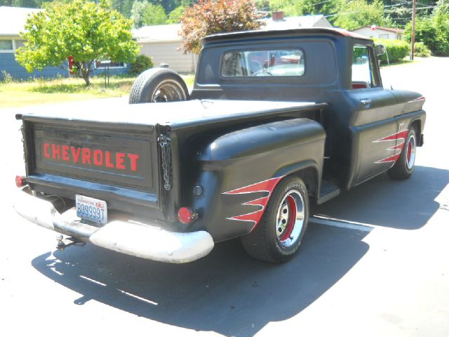 Chevrolet C10 1966 photo 2