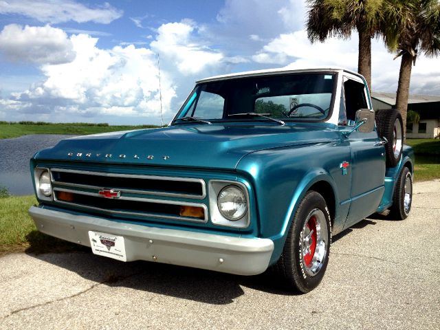 Chevrolet C10 1967 photo 1