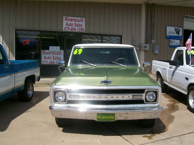 Chevrolet C10 1969 photo 3