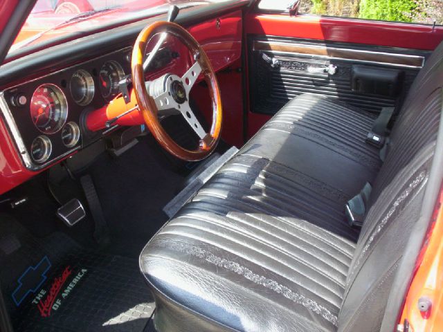 Chevrolet C10 1970 photo 2