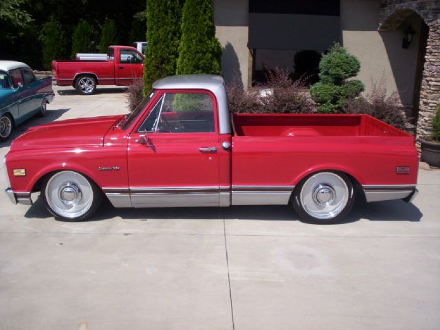 Chevrolet C10 1970 photo 3