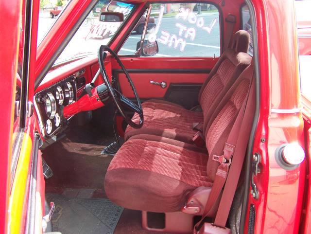 Chevrolet C10 1970 photo 2