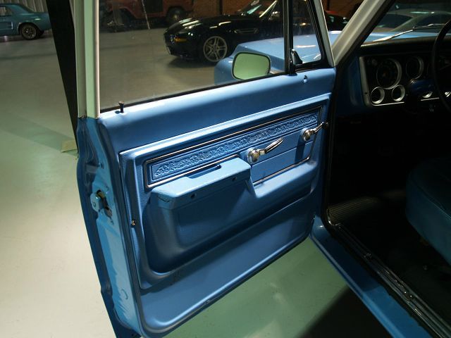 Chevrolet C10 1972 photo 0