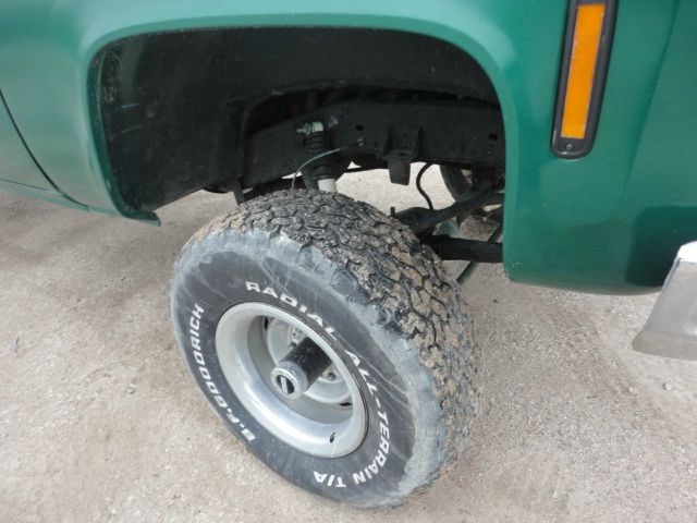 Chevrolet C10 1977 photo 2