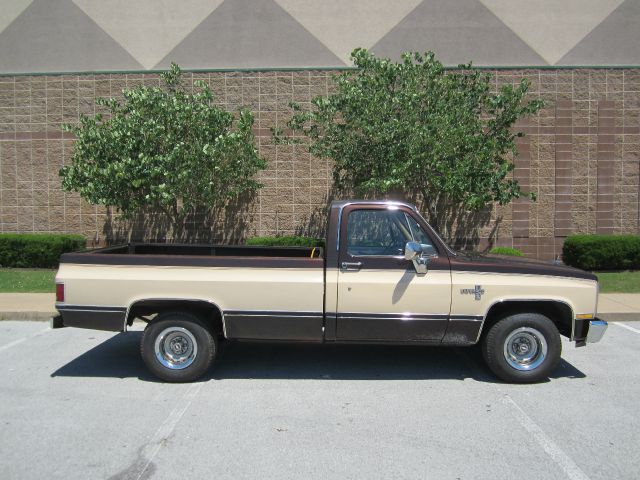 Chevrolet C10 1985 photo 0