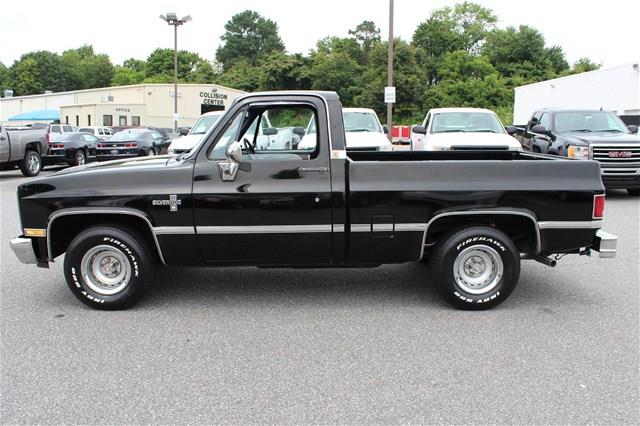 Chevrolet C10 1986 photo 1