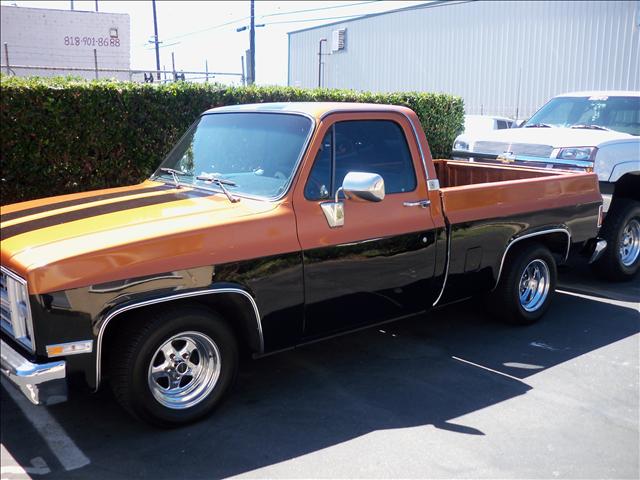 Chevrolet C10 1986 photo 2