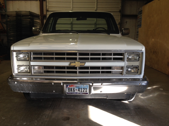 Chevrolet C10 1986 photo 2