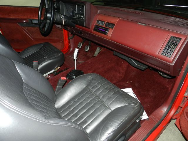 Chevrolet C1500 1989 photo 3